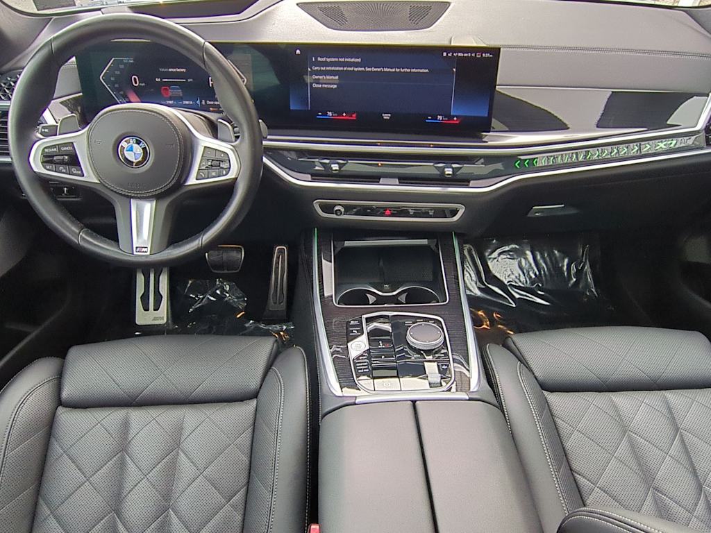 Thumbnail: 2023 BMW X7 - 10