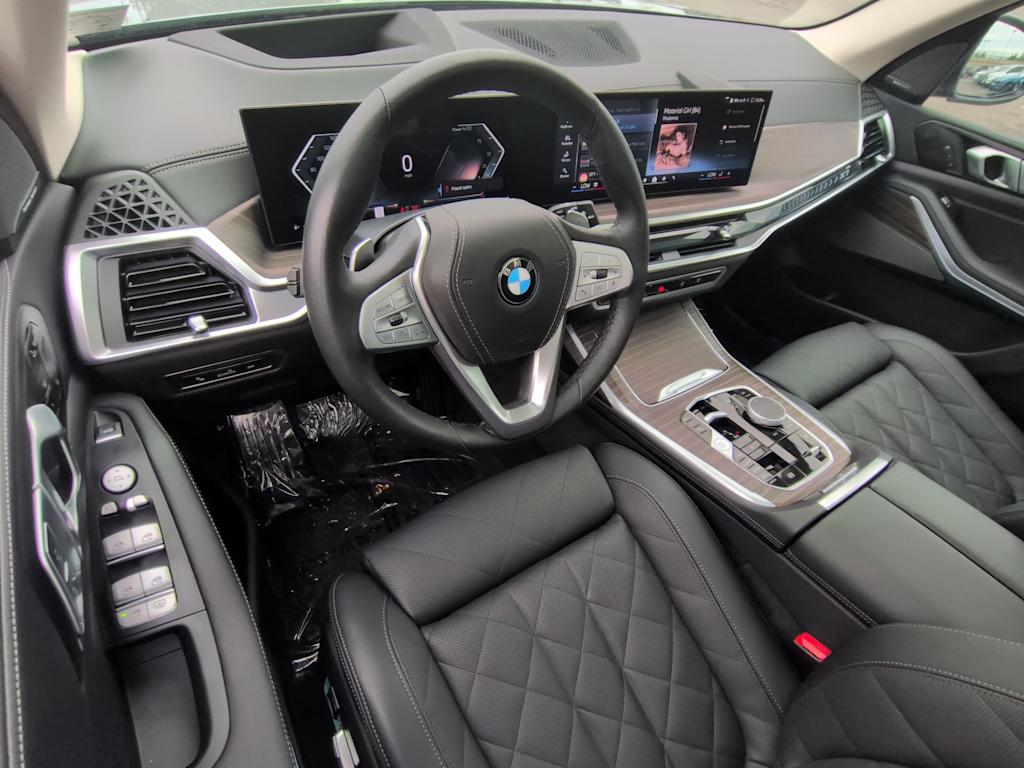 Thumbnail: 2026 BMW X7 - 2