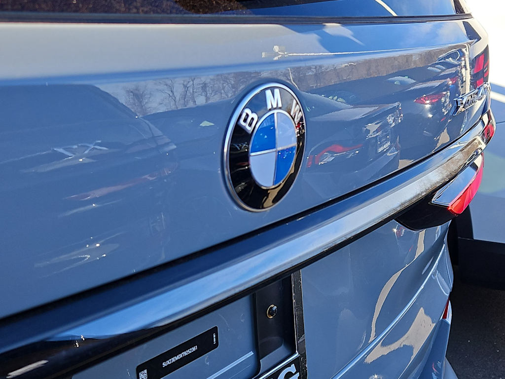 Thumbnail: 2026 BMW X7 - 7