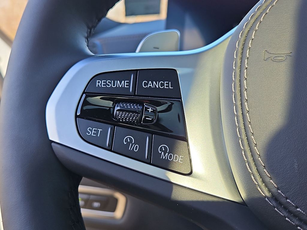 Thumbnail: 2026 BMW X7 - 27