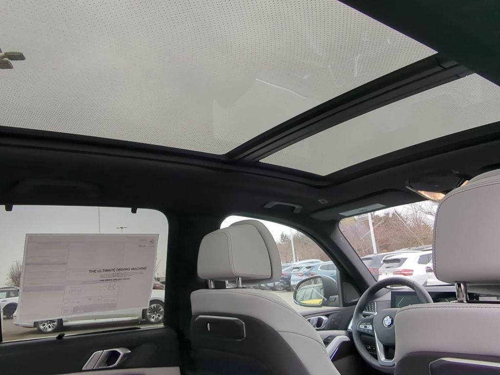Thumbnail: 2026 BMW X5 - 31