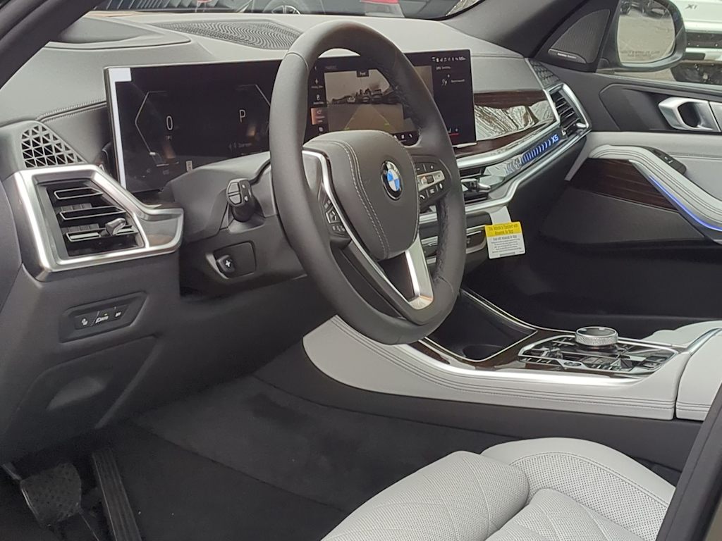 Thumbnail: 2026 BMW X5 - 2
