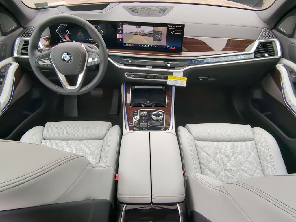 Thumbnail: 2026 BMW X5 - 10