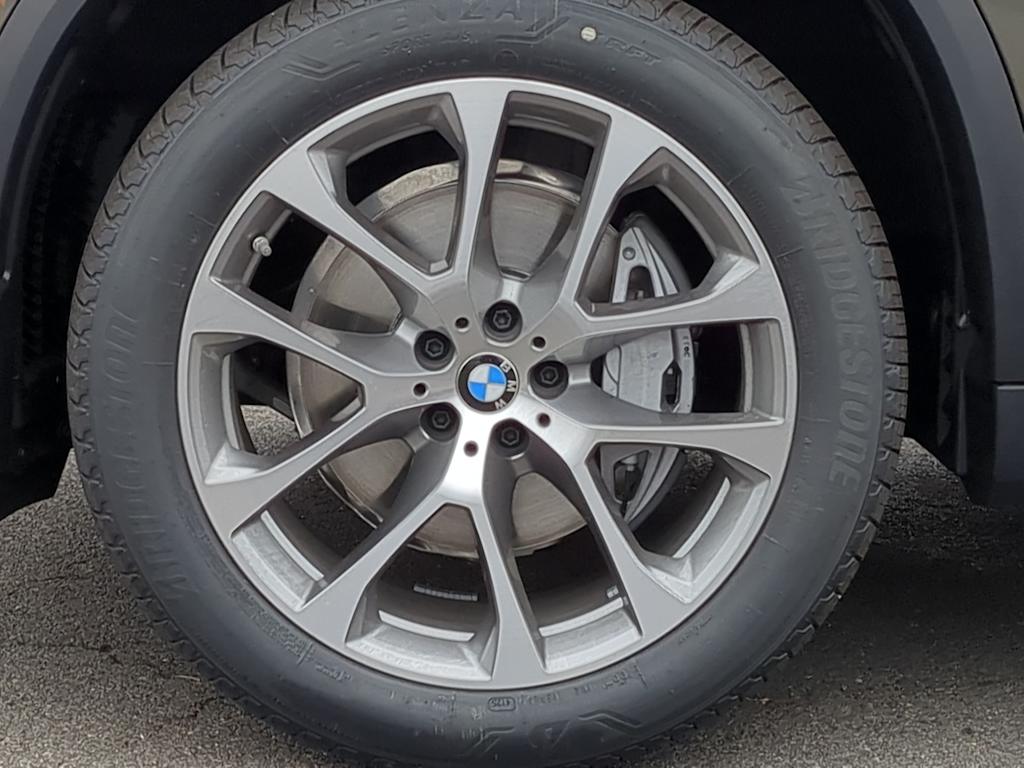 Thumbnail: 2026 BMW X5 - 8