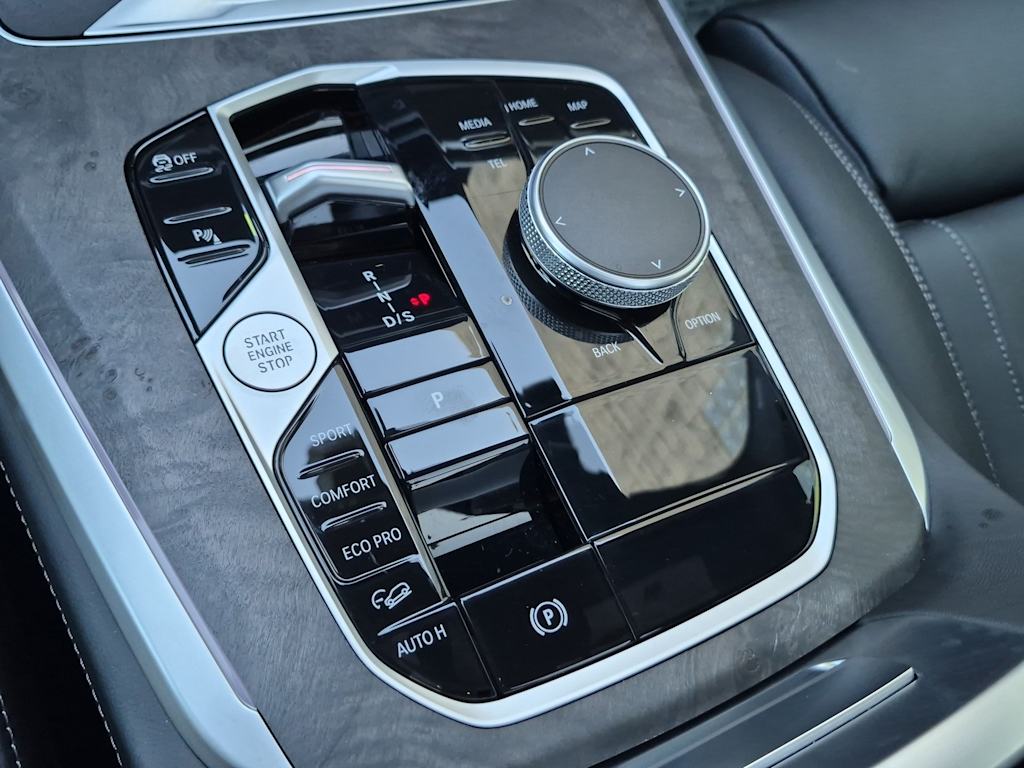 Thumbnail: 2024 BMW X5 - 16