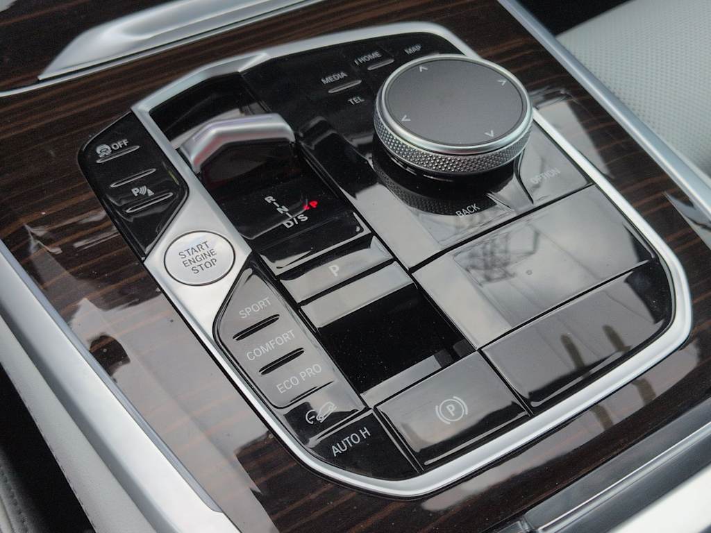 Thumbnail: 2026 BMW X5 - 37