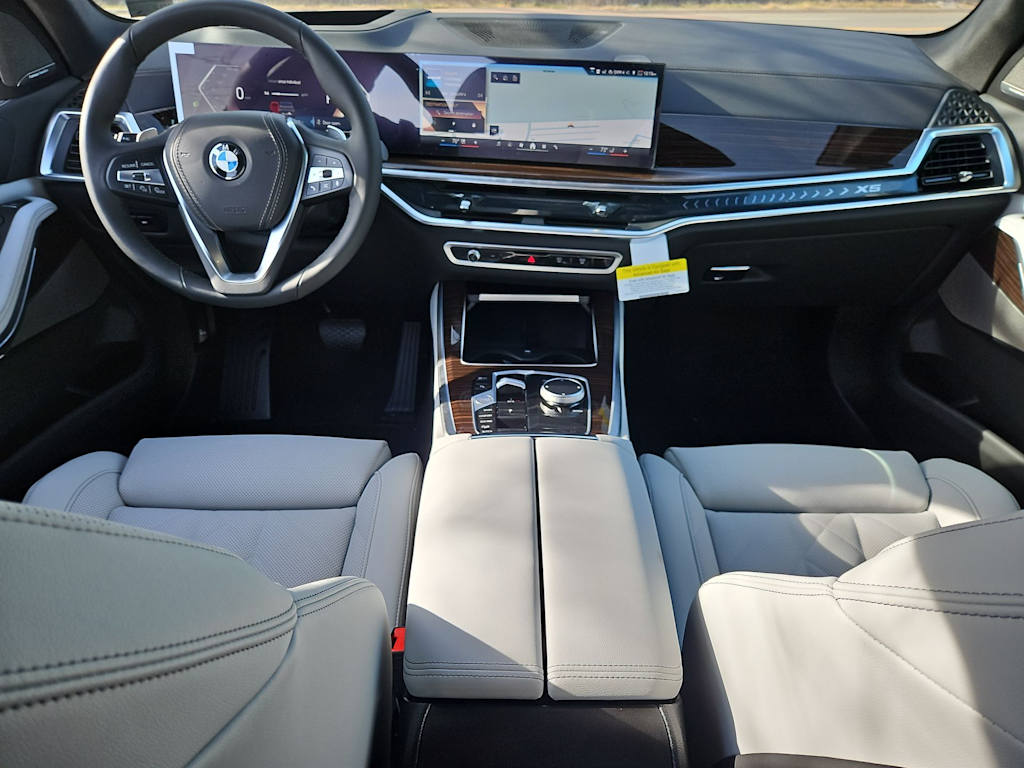 Thumbnail: 2026 BMW X5 - 9