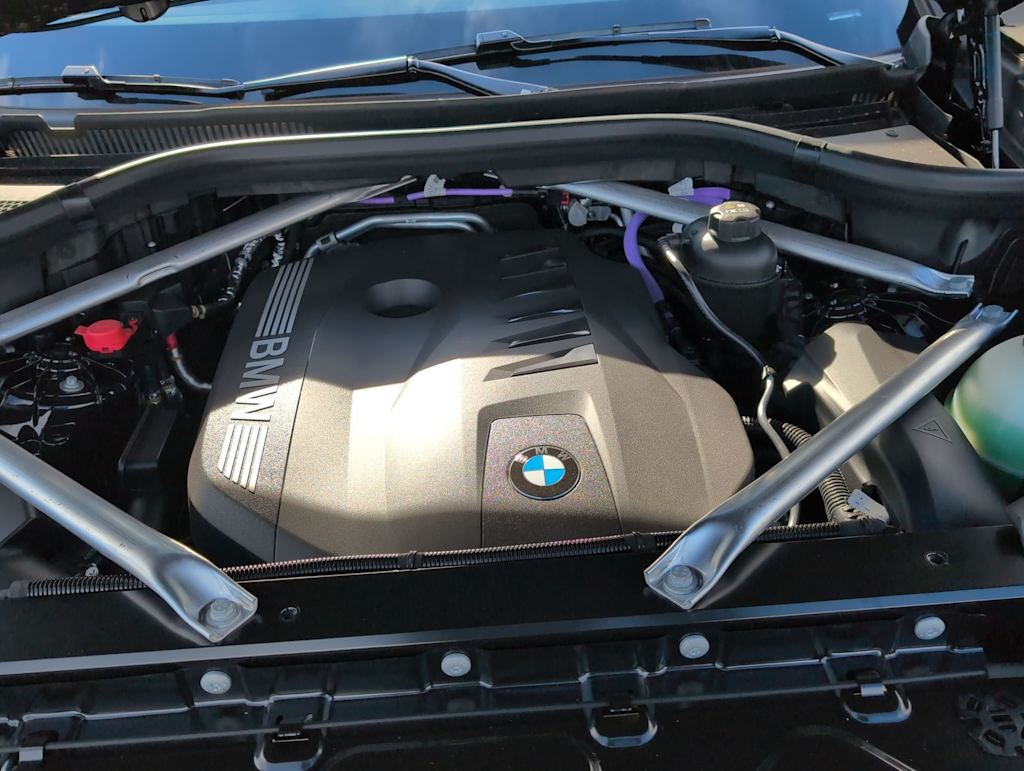 Thumbnail: 2026 BMW X5 - 9