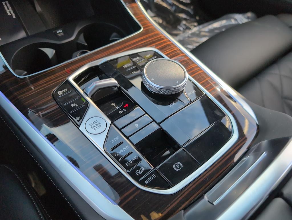 Thumbnail: 2026 BMW X5 - 36