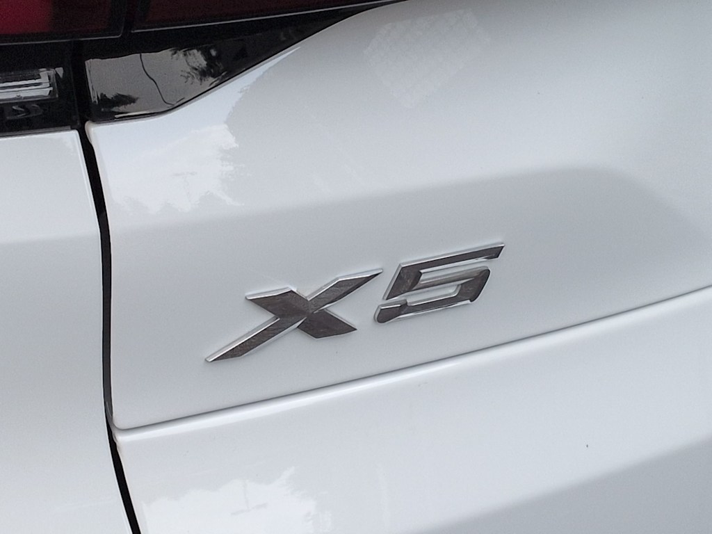Thumbnail: 2026 BMW X5 - 26
