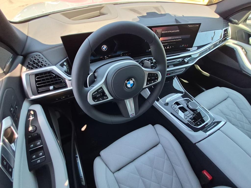 Thumbnail: 2026 BMW X5 - 2