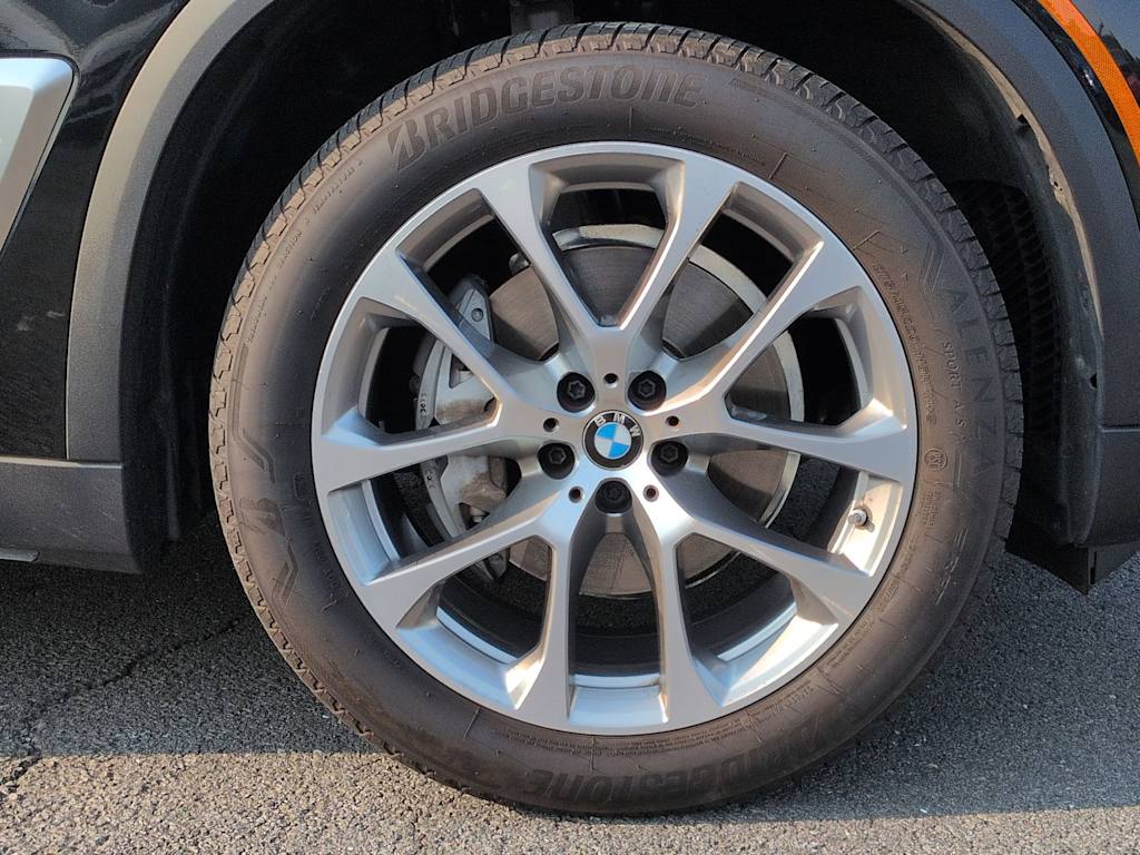 Thumbnail: 2025 BMW X5 - 8