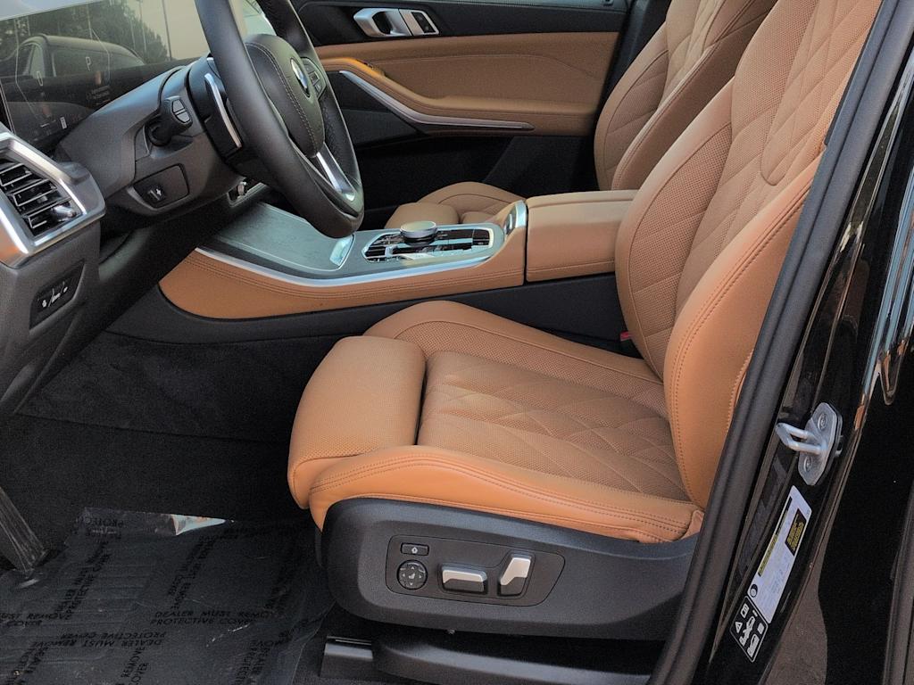 Thumbnail: 2025 BMW X5 - 11