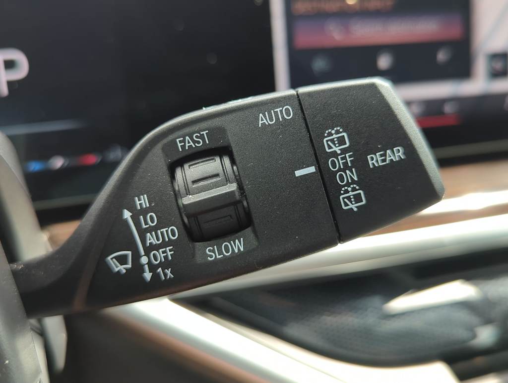 Thumbnail: 2024 BMW X5 - 15