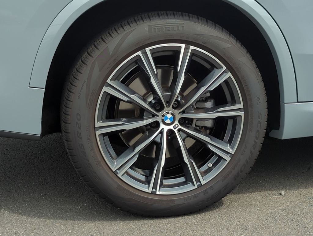 Thumbnail: 2024 BMW X5 - 8