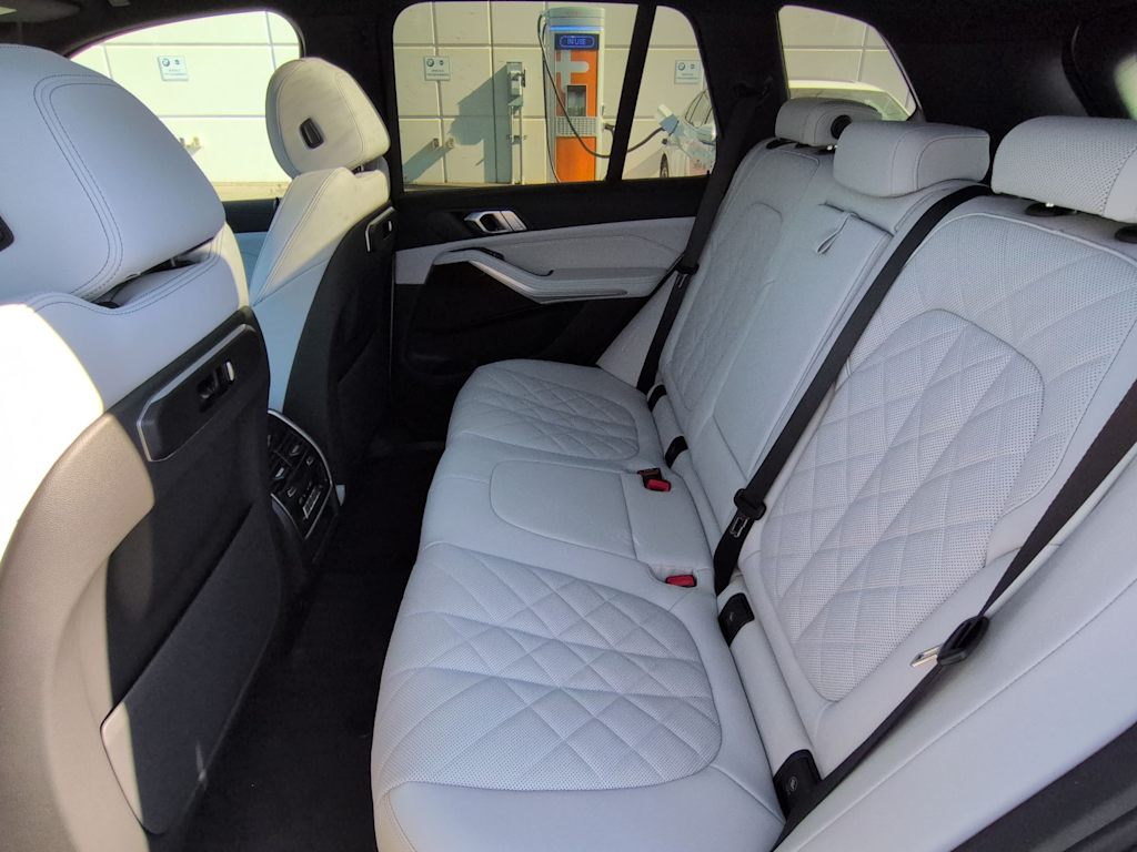 Thumbnail: 2026 BMW X5 - 28