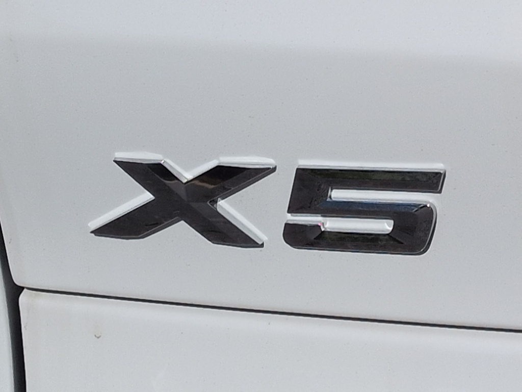 Thumbnail: 2026 BMW X5 - 25