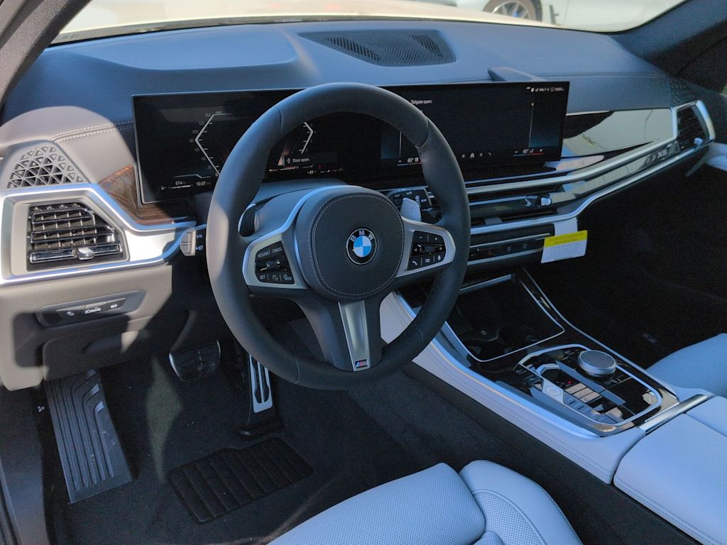 Thumbnail: 2026 BMW X5 - 2