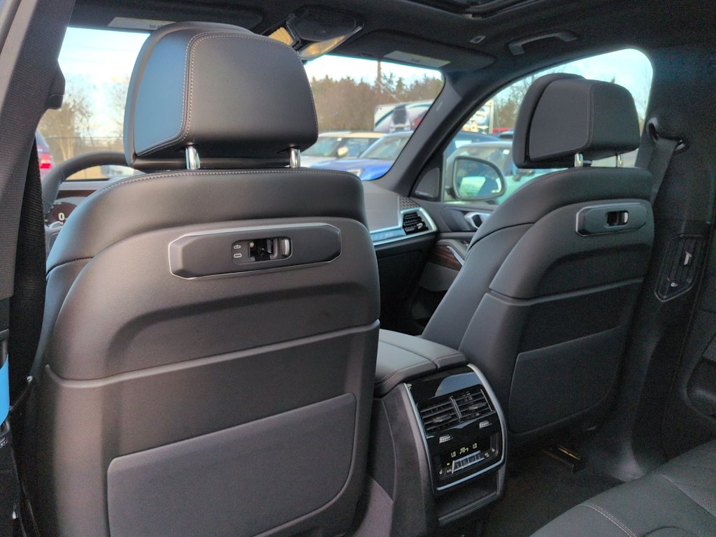 Thumbnail: 2026 BMW X5 - 26