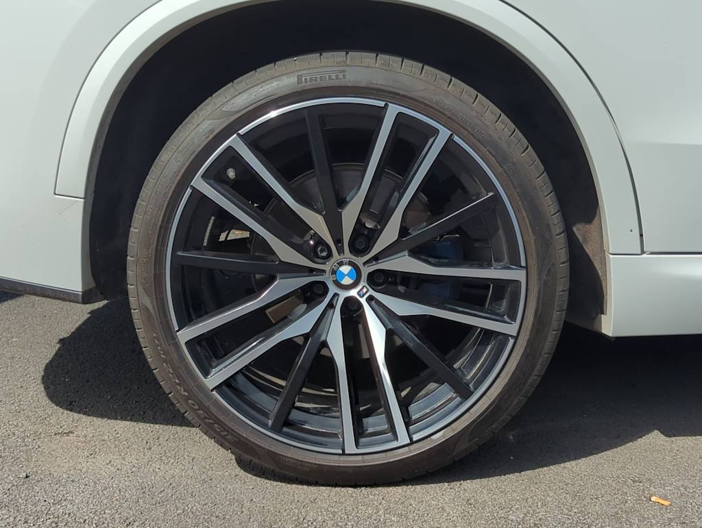 Thumbnail: 2024 BMW X5 - 8