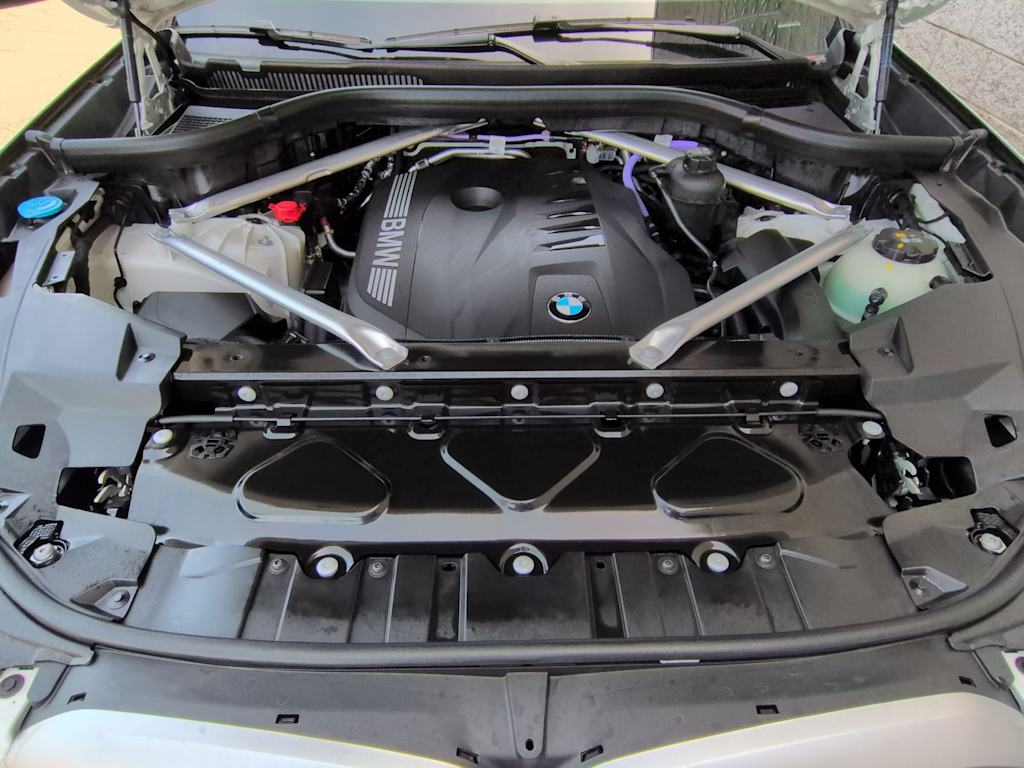 Thumbnail: 2026 BMW X5 - 9