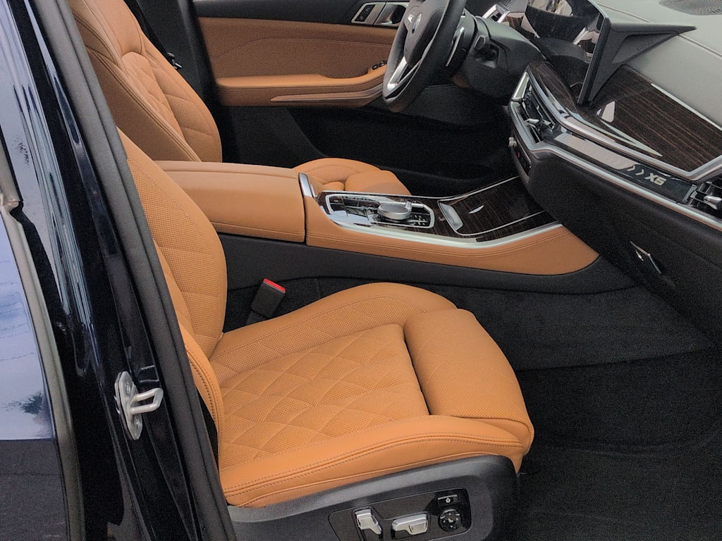 Thumbnail: 2026 BMW X5 - 32