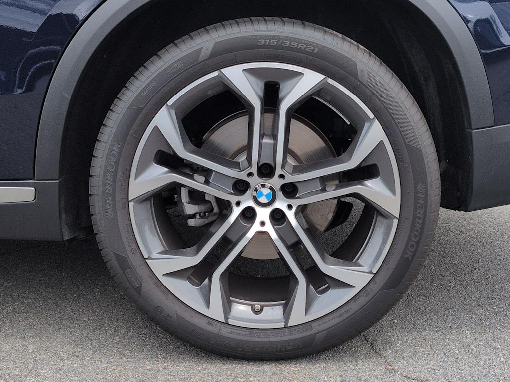 Thumbnail: 2026 BMW X5 - 8