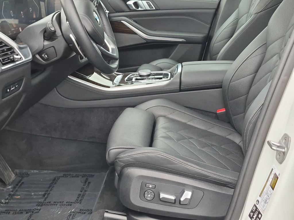 Thumbnail: 2024 BMW X5 - 11