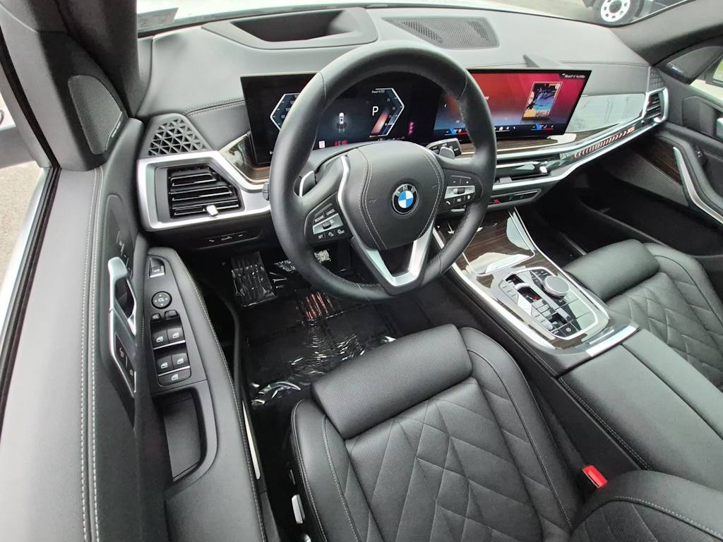 Thumbnail: 2024 BMW X5 - 2