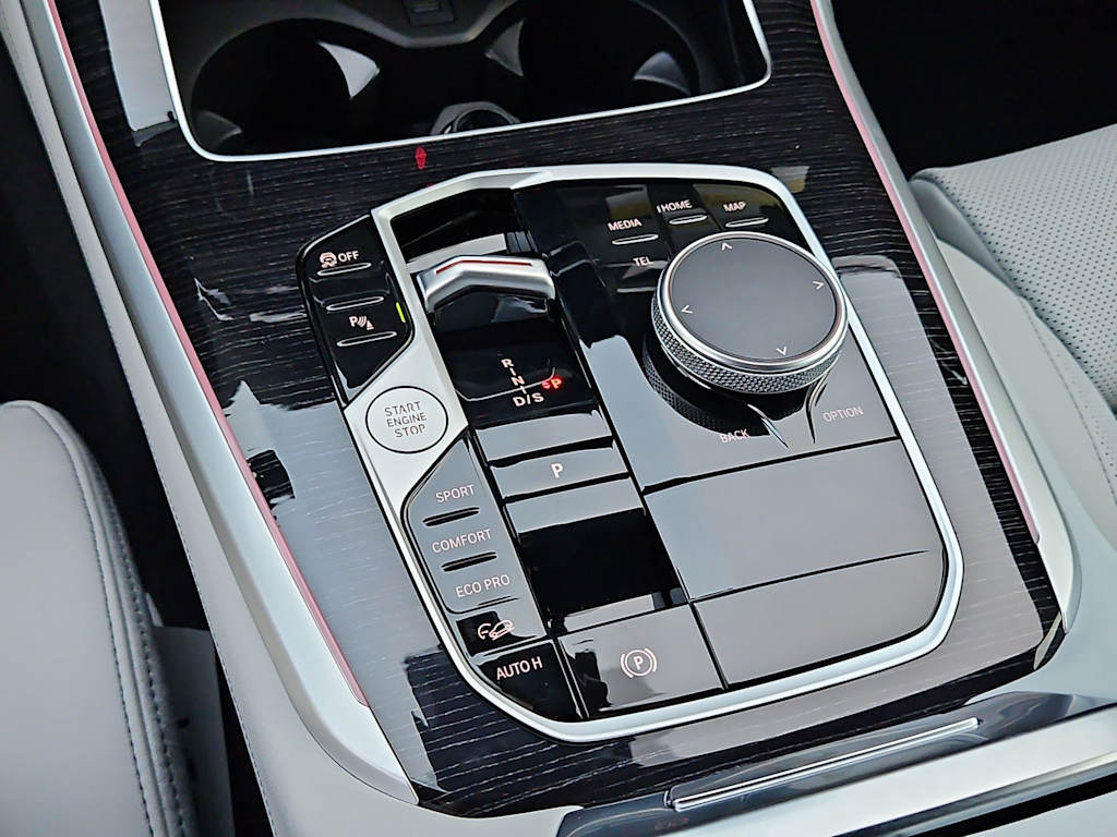 Thumbnail: 2026 BMW X5 - 38