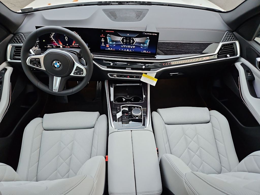 Thumbnail: 2026 BMW X5 - 10