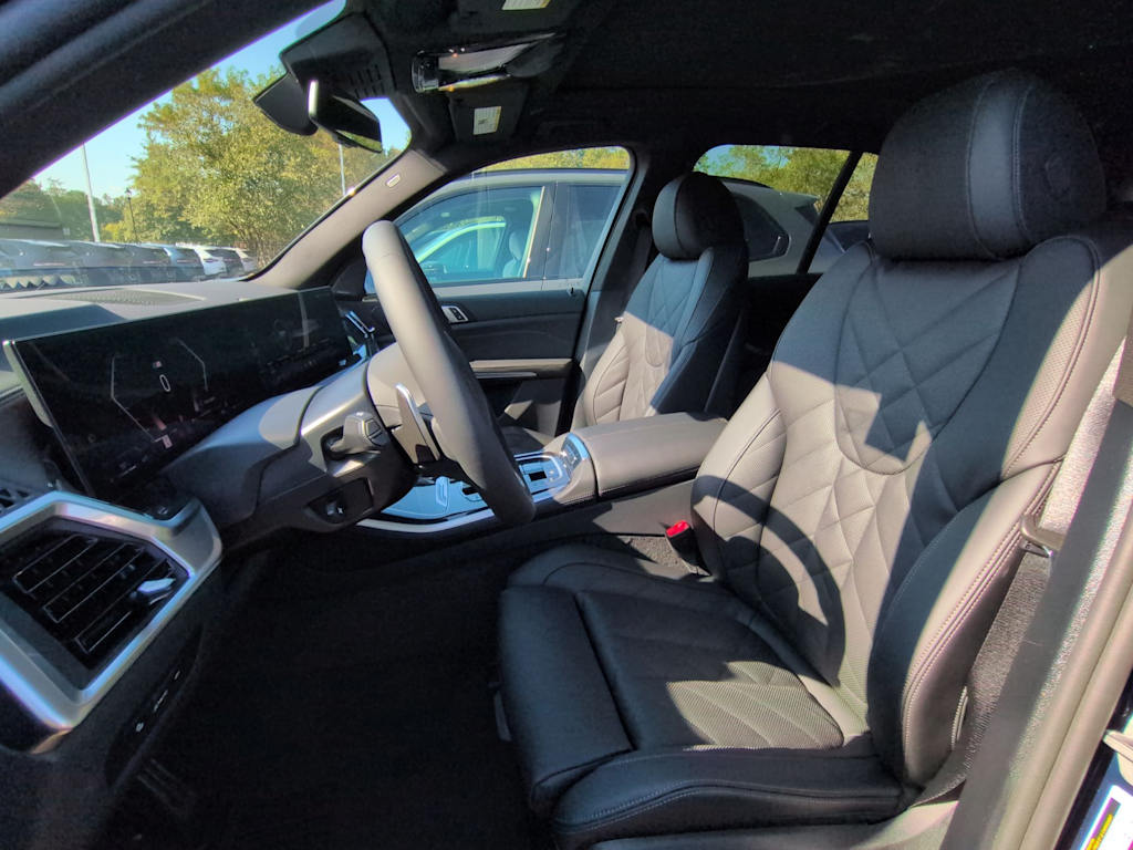 Thumbnail: 2026 BMW X5 - 11