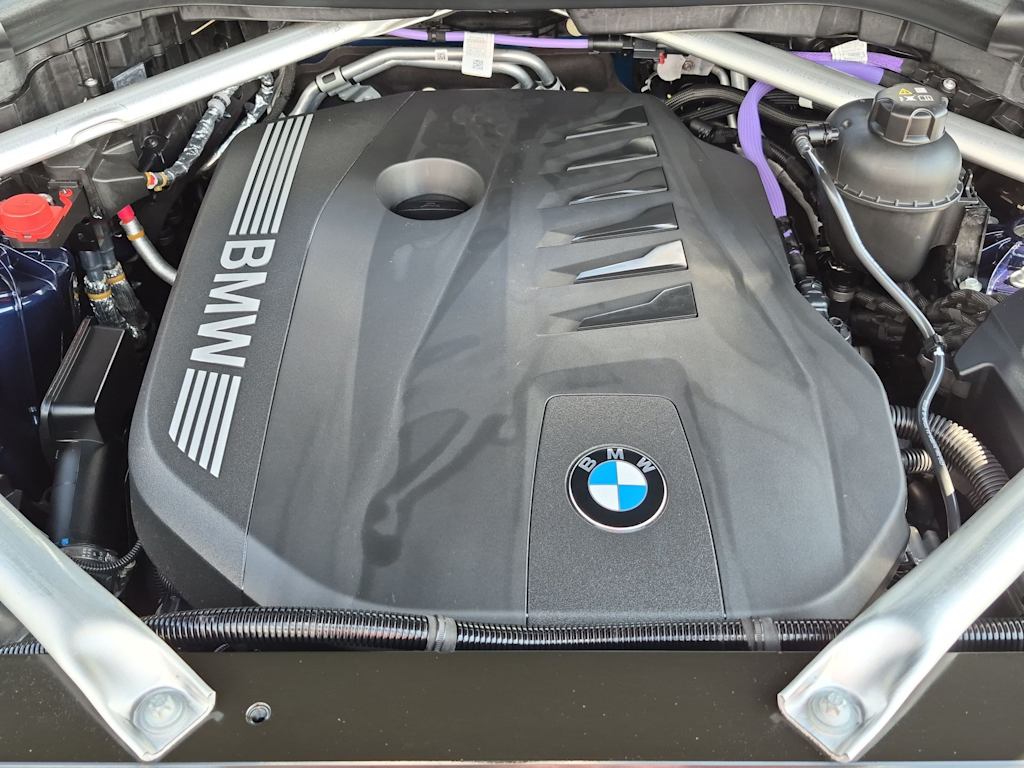 Thumbnail: 2026 BMW X5 - 9