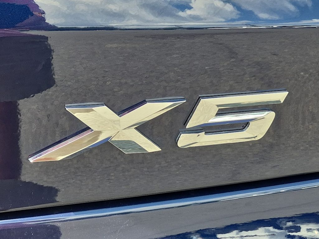 Thumbnail: 2026 BMW X5 - 25