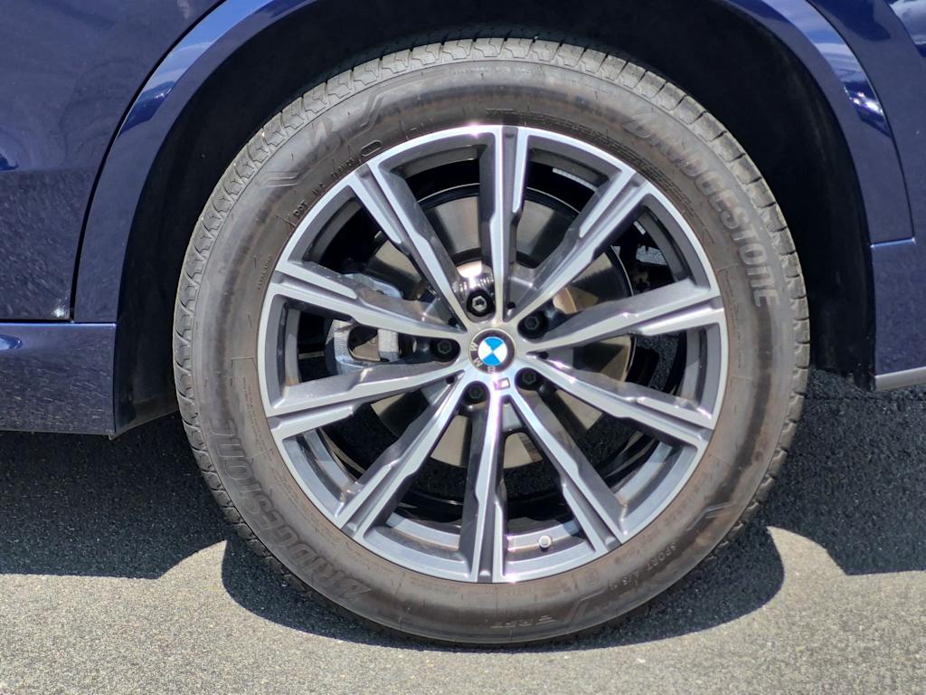 Thumbnail: 2026 BMW X5 - 8