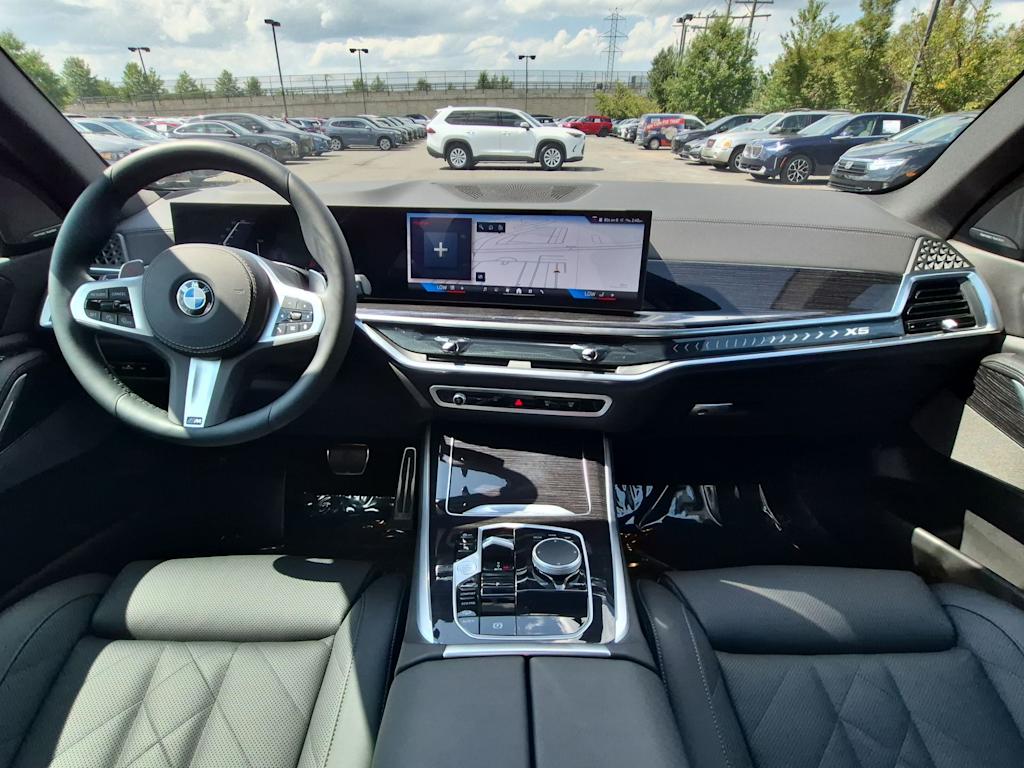 Thumbnail: 2026 BMW X5 - 10