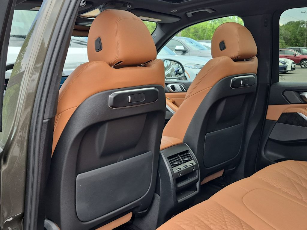 Thumbnail: 2024 BMW X5 - 13