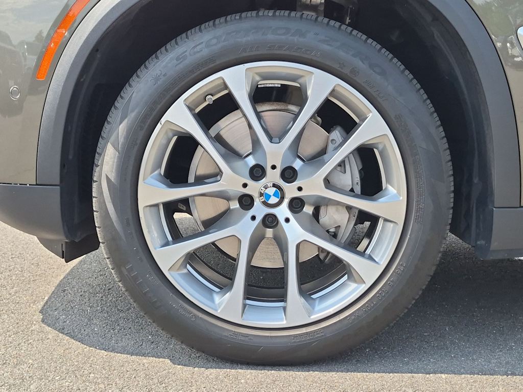 Thumbnail: 2024 BMW X5 - 8