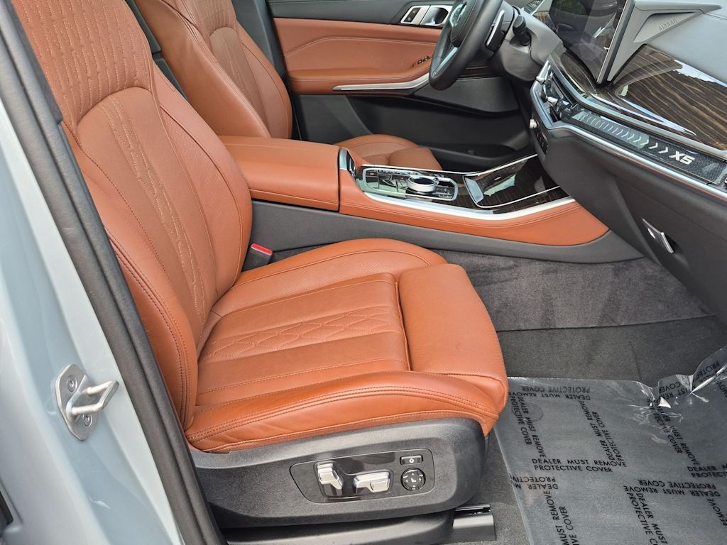 Thumbnail: 2024 BMW X5 - 12