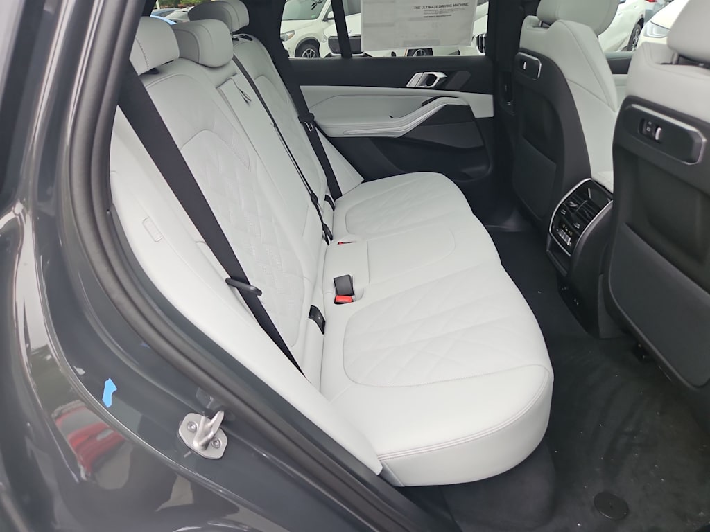 Thumbnail: 2026 BMW X5 - 30