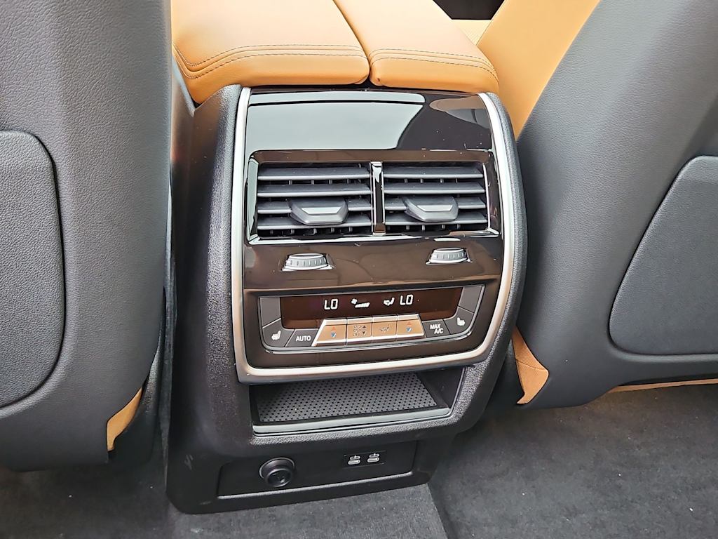 Thumbnail: 2026 BMW X5 - 33