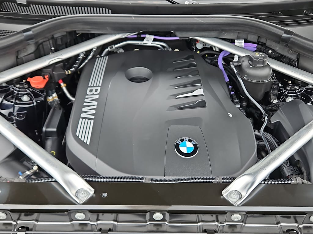 Thumbnail: 2026 BMW X5 - 9