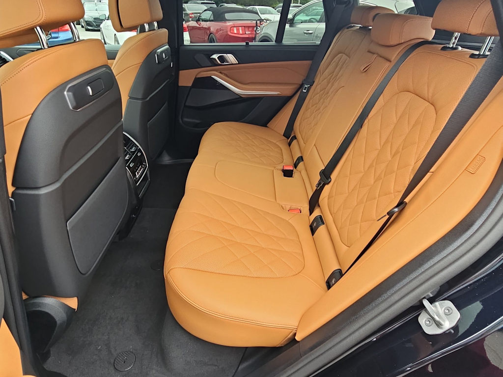 Thumbnail: 2026 BMW X5 - 27