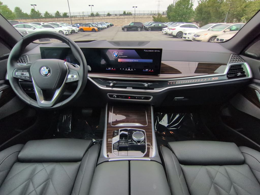 Thumbnail: 2026 BMW X5 - 10