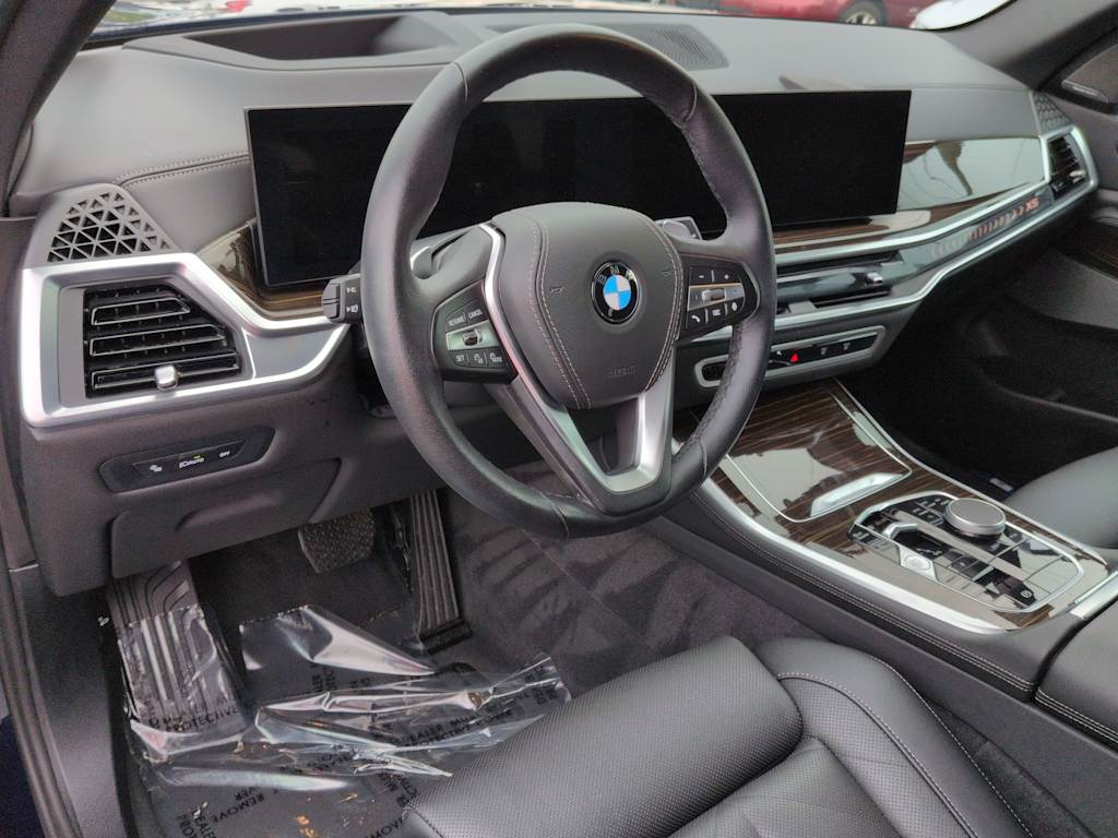 Thumbnail: 2026 BMW X5 - 2
