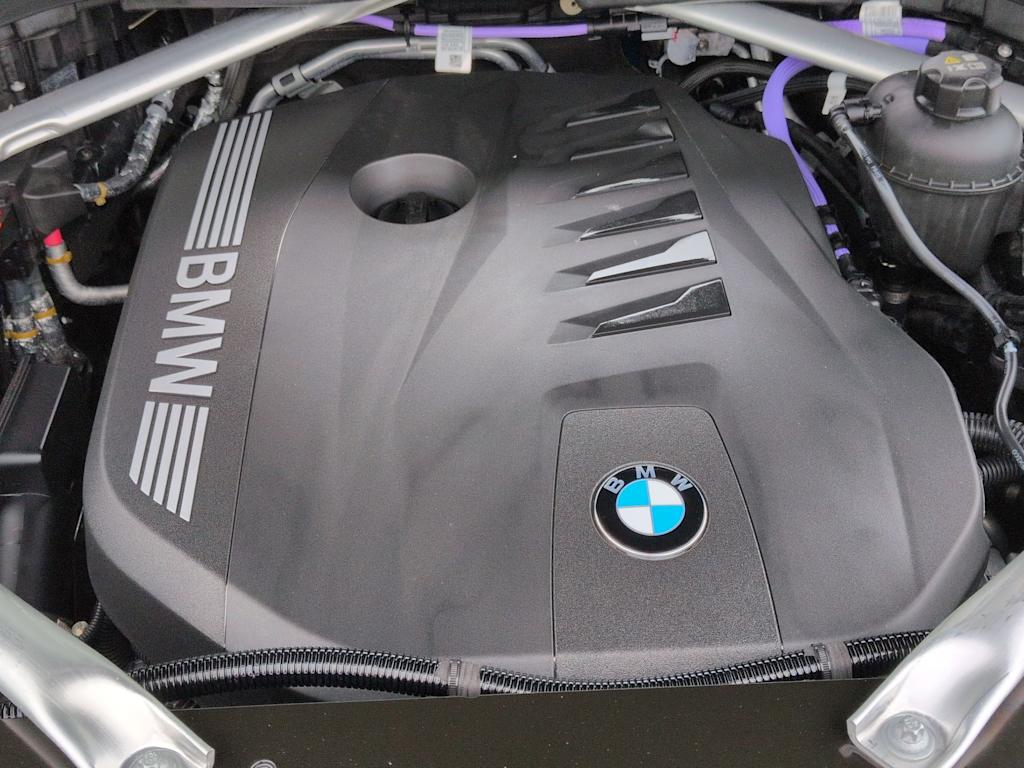 Thumbnail: 2026 BMW X5 - 9