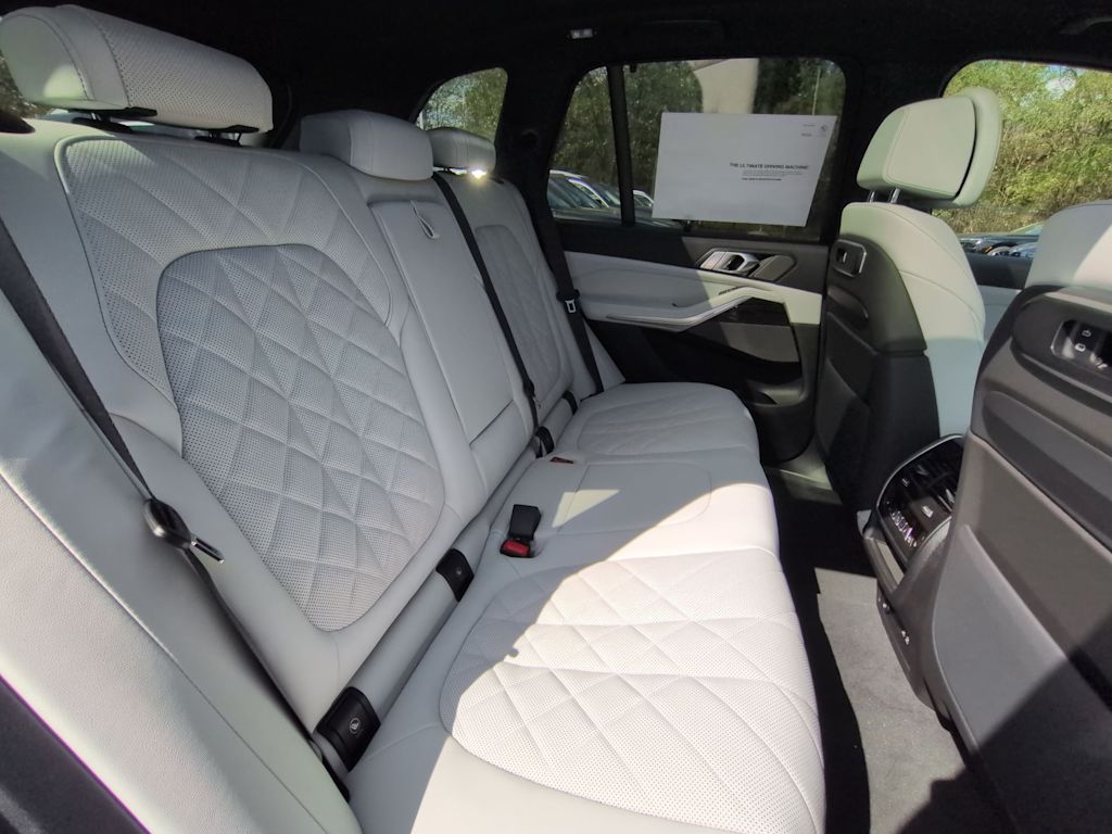 Thumbnail: 2026 BMW X5 - 28