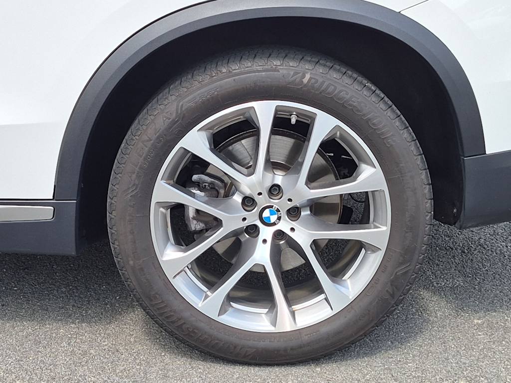Thumbnail: 2024 BMW X5 - 8