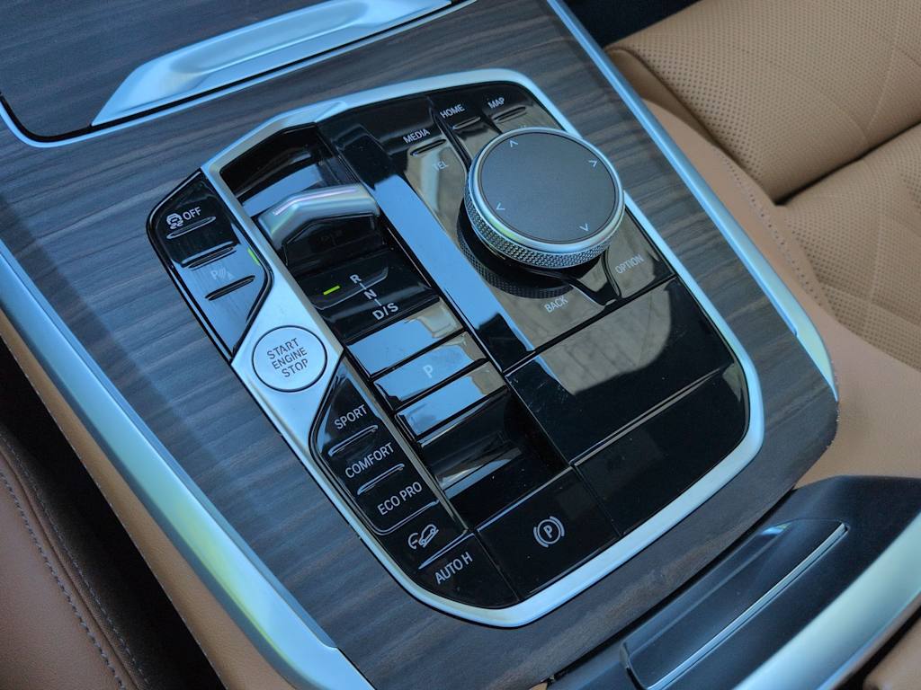 Thumbnail: 2025 BMW X5 - 38