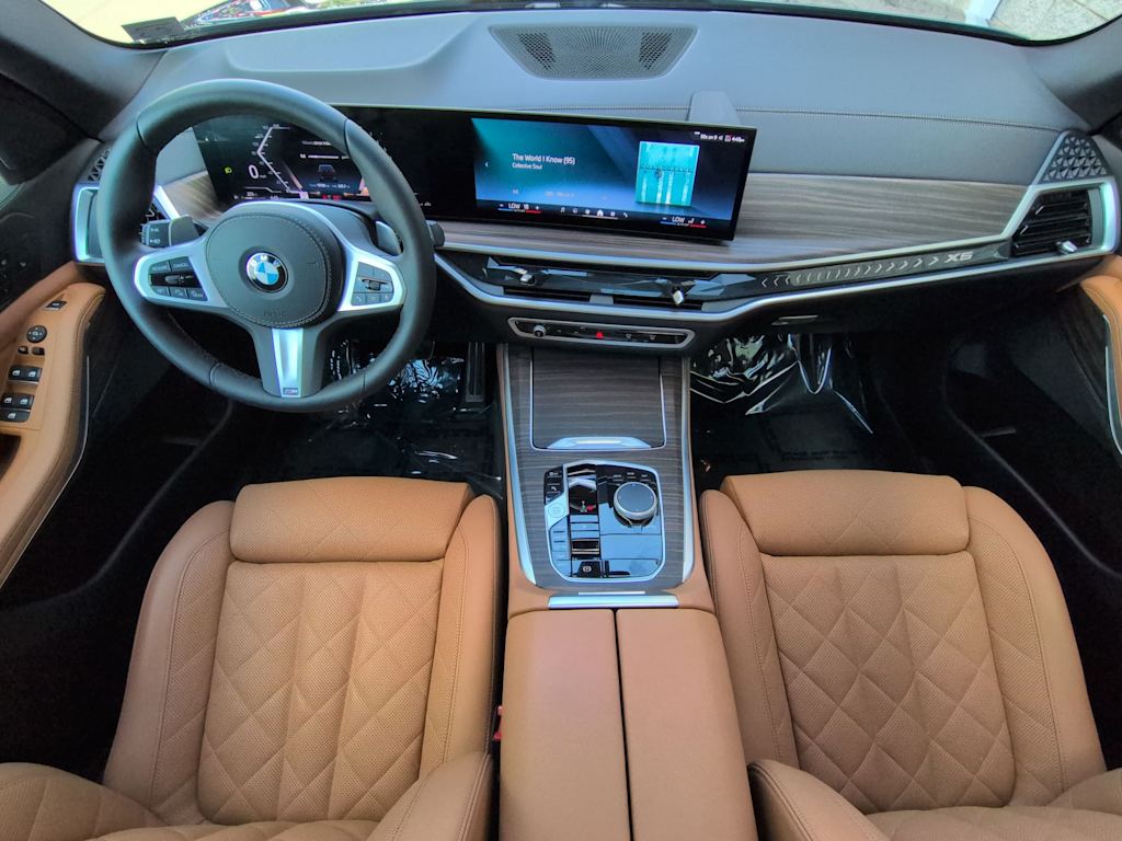 Thumbnail: 2025 BMW X5 - 10